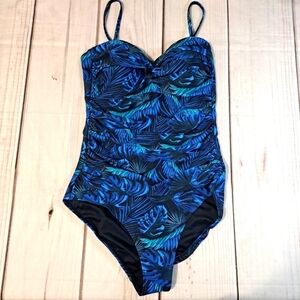 Relleciga Leaf Print One Piece Swimsuit Size Medium